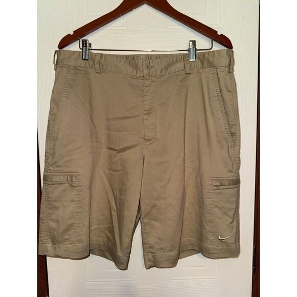 Nike Golf Tan Golf Shorts  Size 36 - Picture 1 of 14
